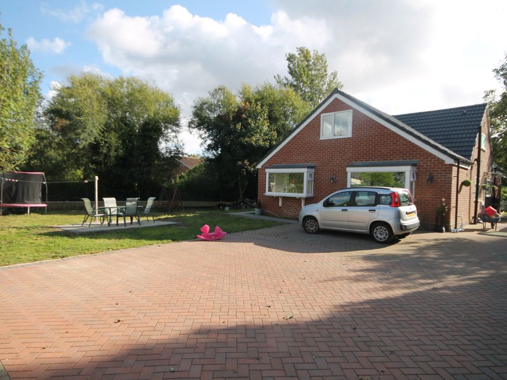 3 bed bungalow for sale in Darlington Road, StocktonOnTees, Durham