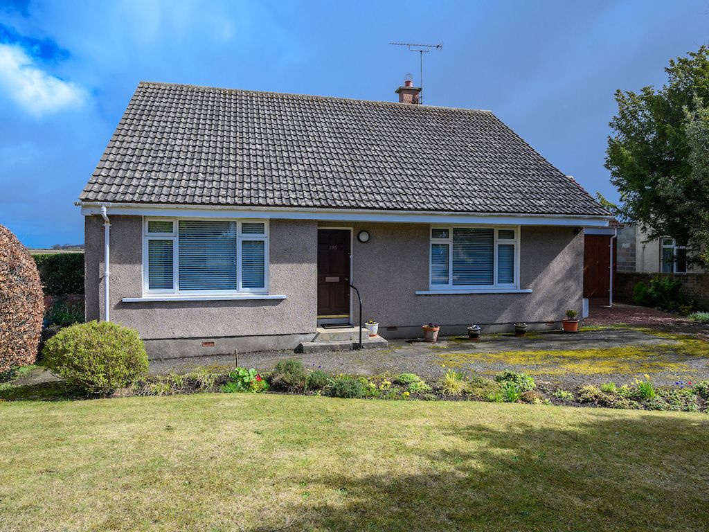 4 bed bungalow for sale in Main Street, Pathhead EH37 Zoopla