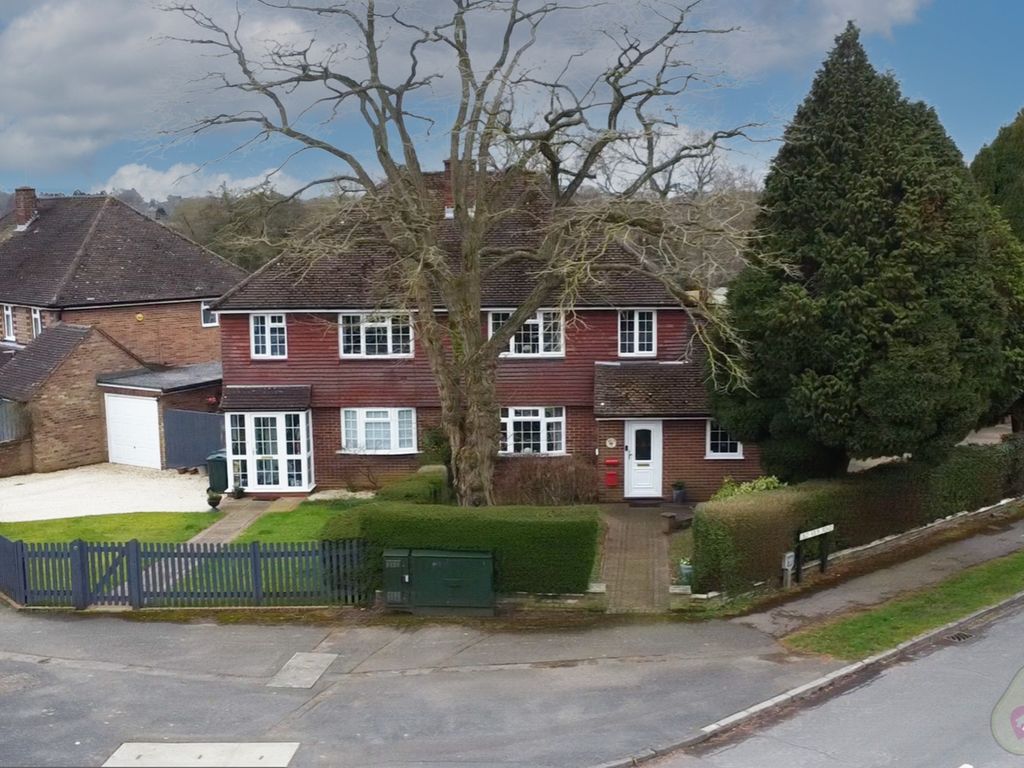 4 bed semidetached house for sale in Old Kiln Road, Tylers Green, Penn