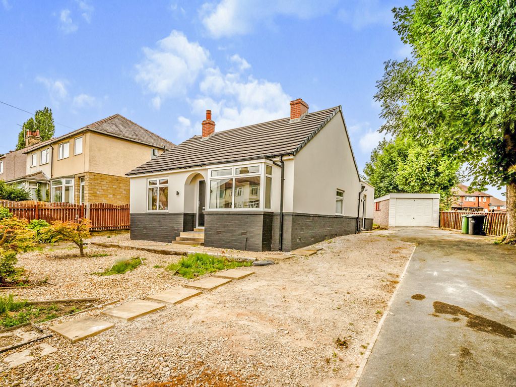 3 bed bungalow for sale in Long Lane, Dalton, Huddersfield, West