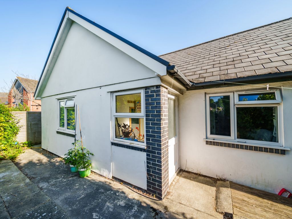 2 bed detached bungalow for sale in Beaconsfield Road, Clevedon BS21, £280,000 Zoopla