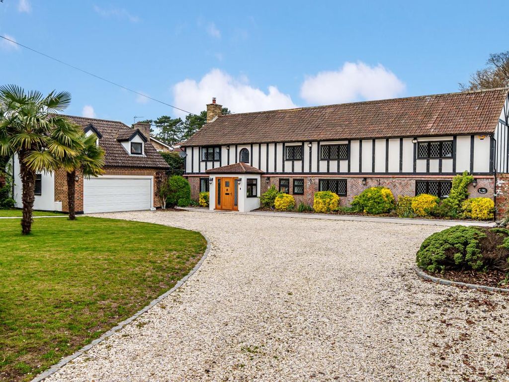 4 bed detached house for sale in Garratts Lane, Banstead SM7 Zoopla