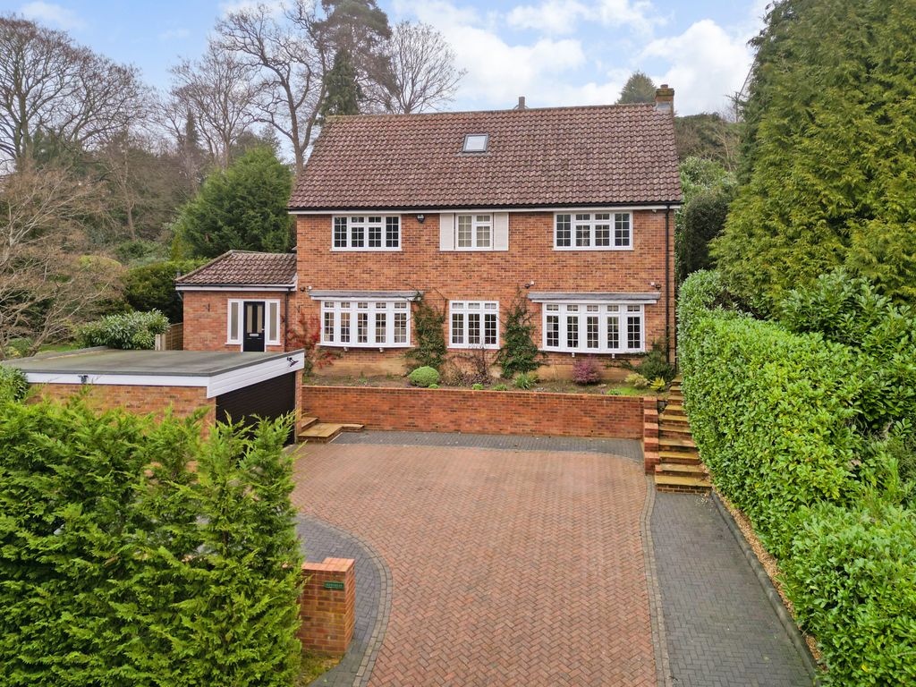 5 bed detached house for sale in Deepdene Drive, Dorking RH5, £