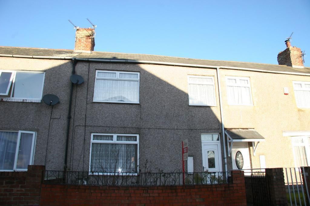 3 bed terraced house to rent in Castle Terrace, Ashington NE63, £550