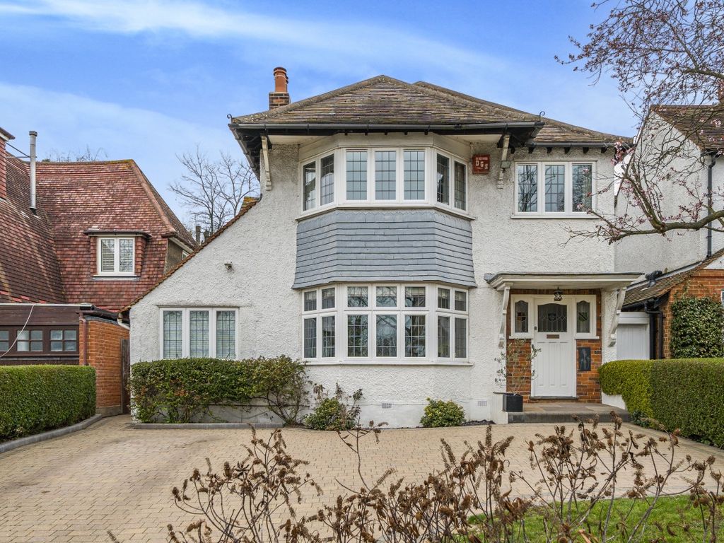 4 bed detached house for sale in Manor Way, London SE3 Zoopla