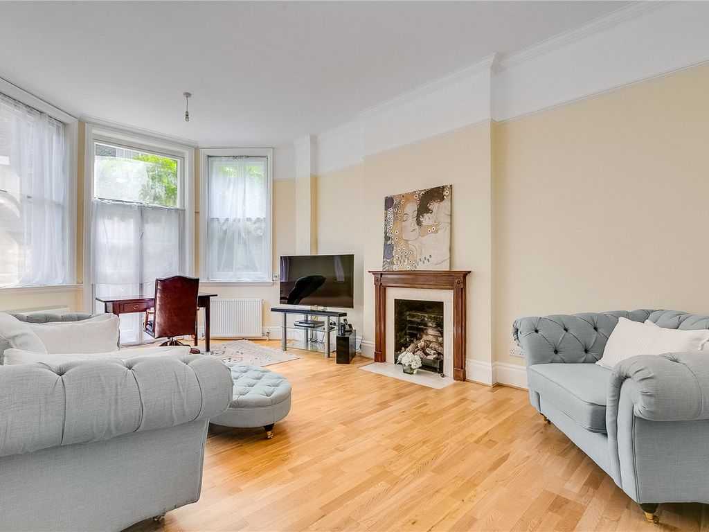 2 bed flat to rent in Ashley Gardens, Emery Hill Street, London SW1P, £