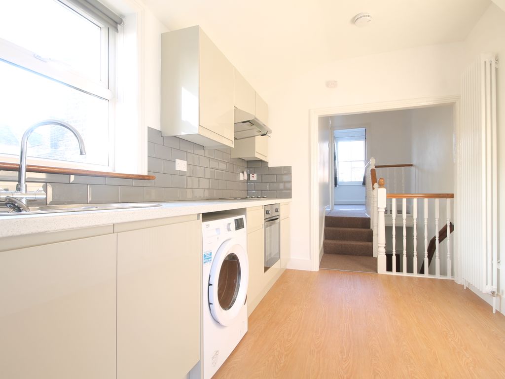 1 bed flat to rent in Barclay Road, Walthamstow Village, London E17