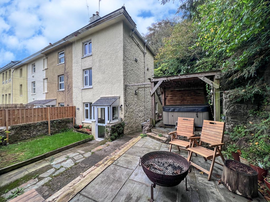 2 bed end terrace house for sale in Bowling Green, Ashburton, Newton