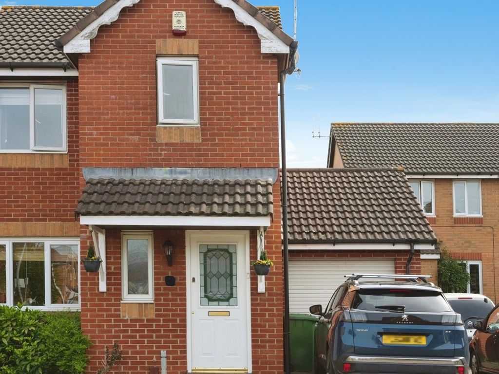 3 bed semidetached house for sale in Emet Grove, Emersons Green