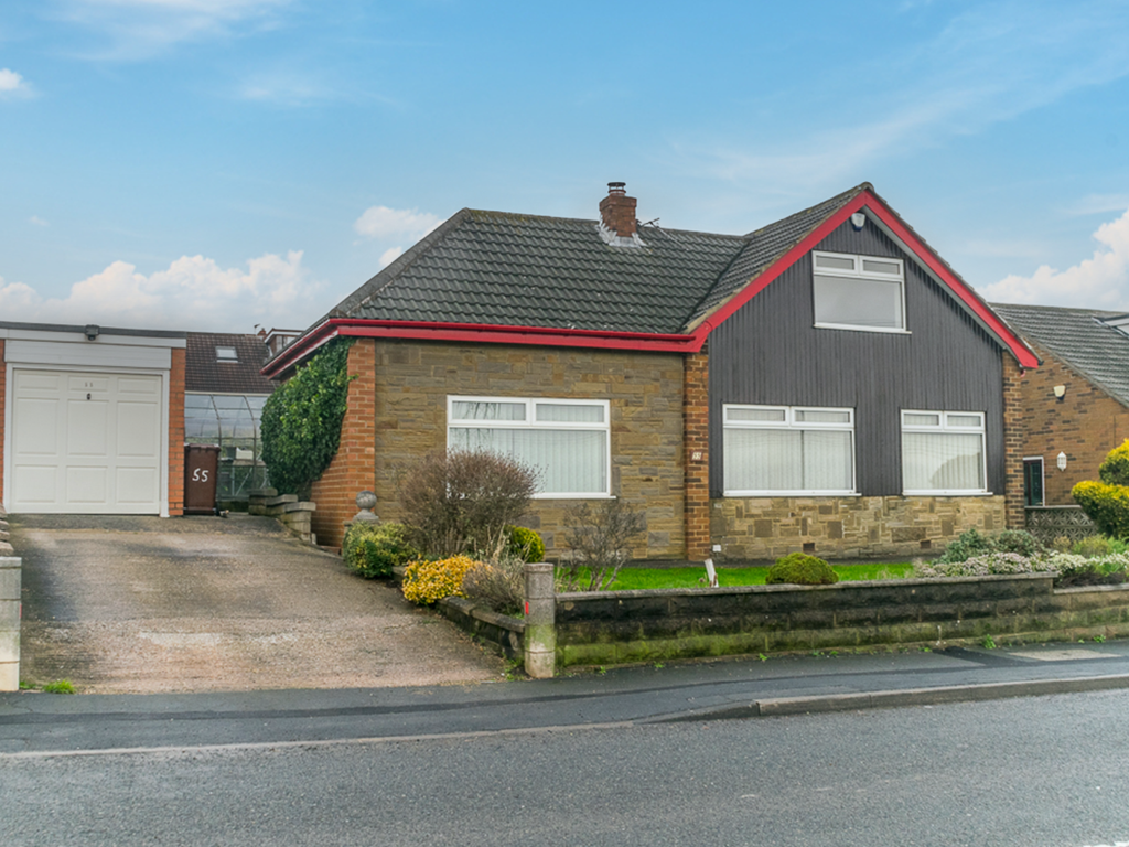 3 bed detached house for sale in Batley Road, Tingley, Wakefield WF3