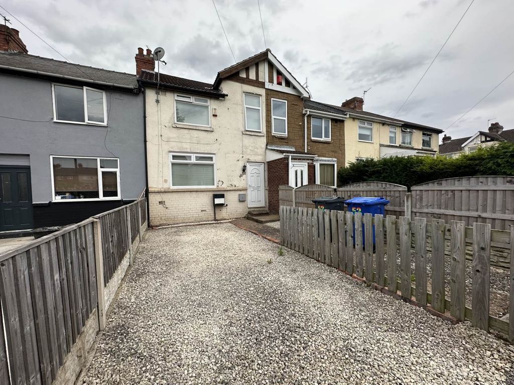 3 bed terraced house to rent in Nelson Road, Edlington, Doncaster DN12