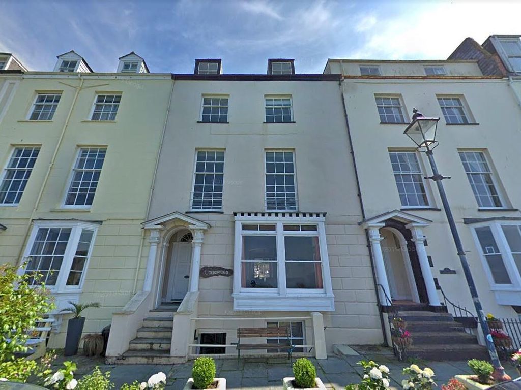 2 bed flat to rent in Montpelier Terrace, EX34, £750 pcm