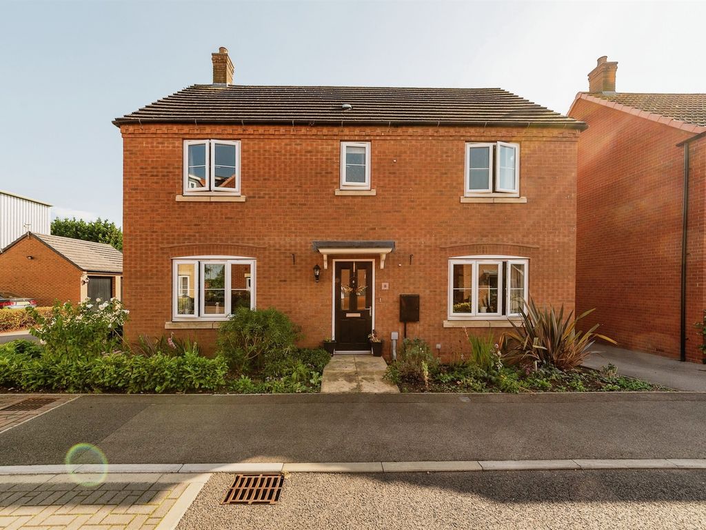 4 bed detached house for sale in Towgood Close, Helpston, Peterborough