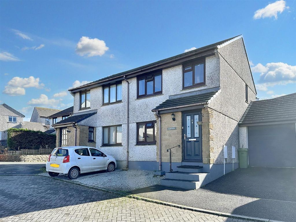 3 bed semidetached house for sale in Gwarth An Drae, Helston TR13, £