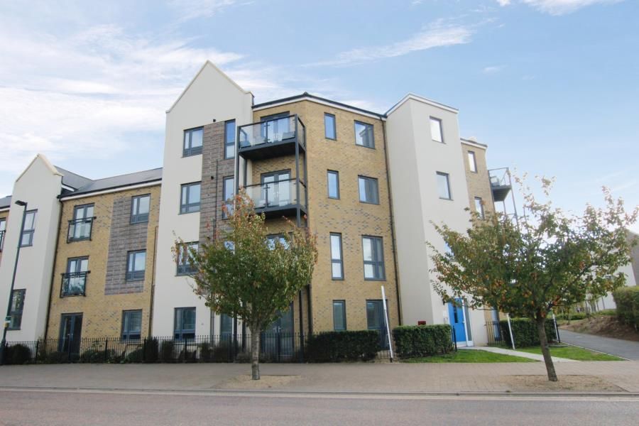 2 bed flat to rent in Goosefoot Road, Emersons Green, Bristol BS16, £