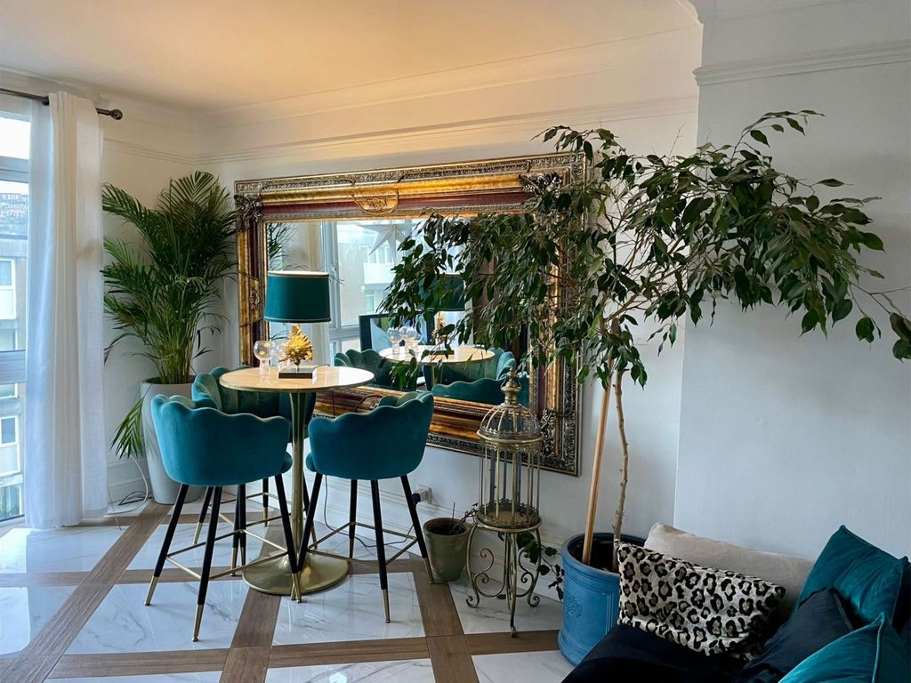 2 bed flat for sale in Roscoe Drive, Sheffield S6, £120,000 Zoopla