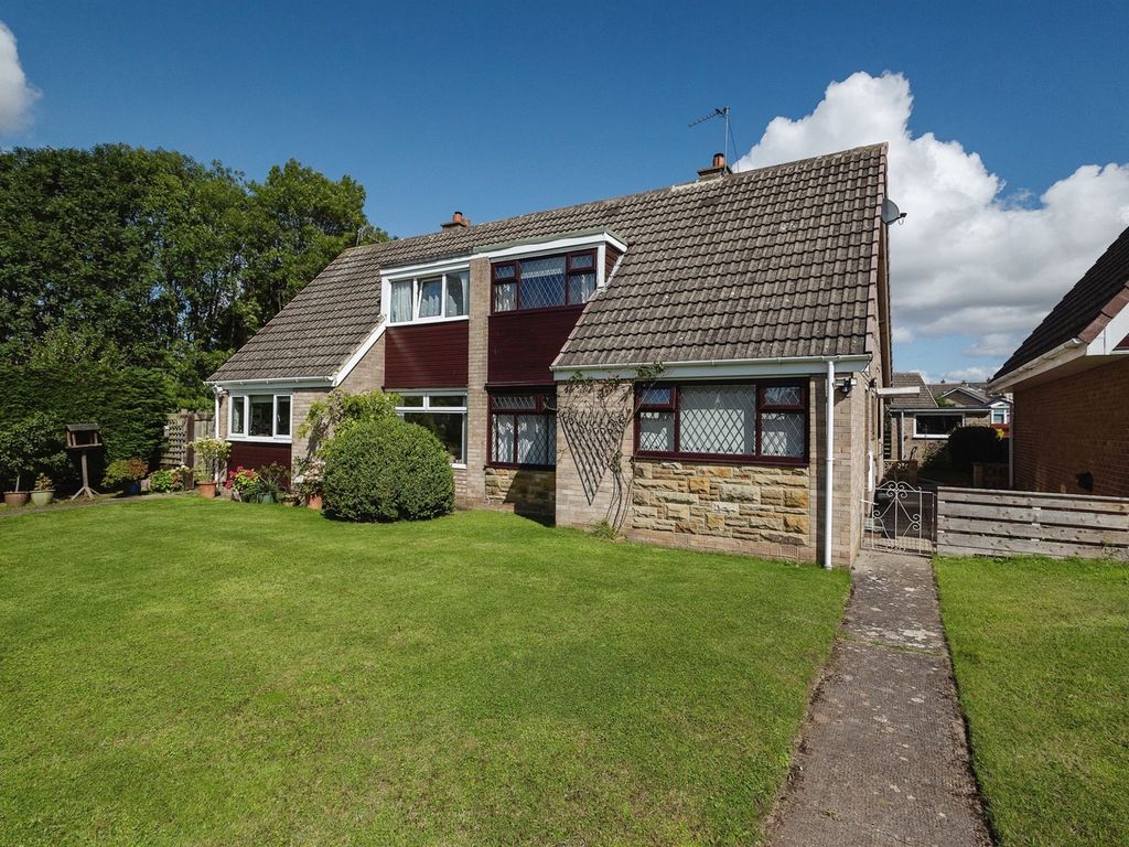 3 bed semidetached bungalow for sale in Towthorpe, Nunthorpe