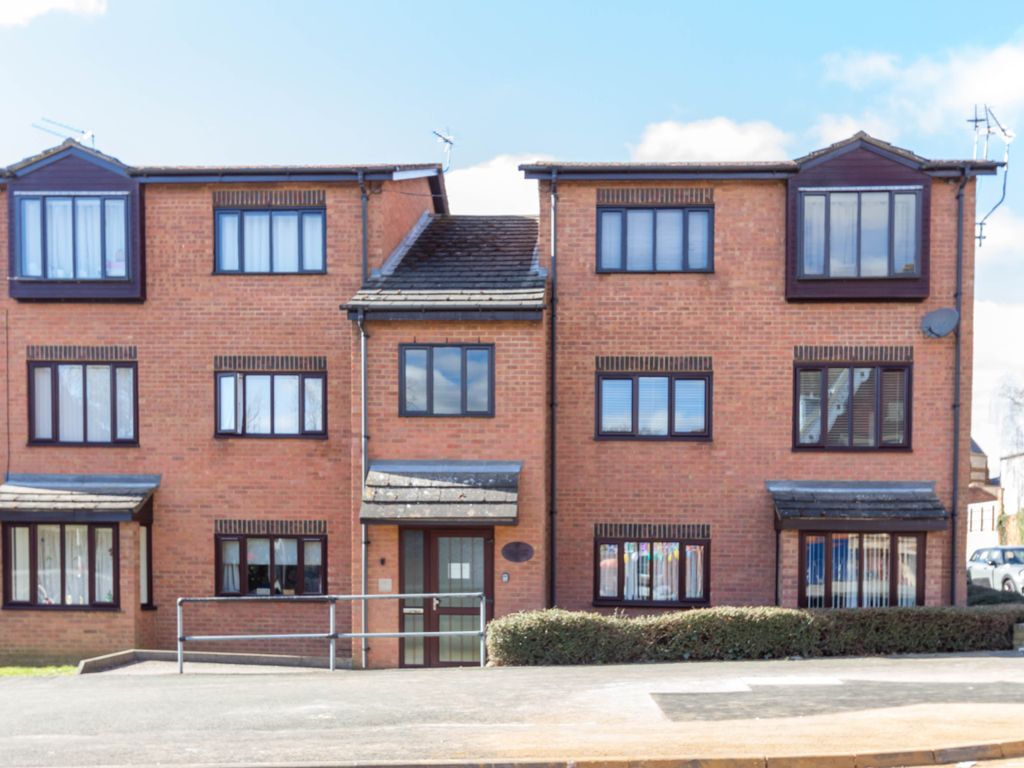 2 bed flat to rent in Castle Street, Wellingborough NN8 Zoopla