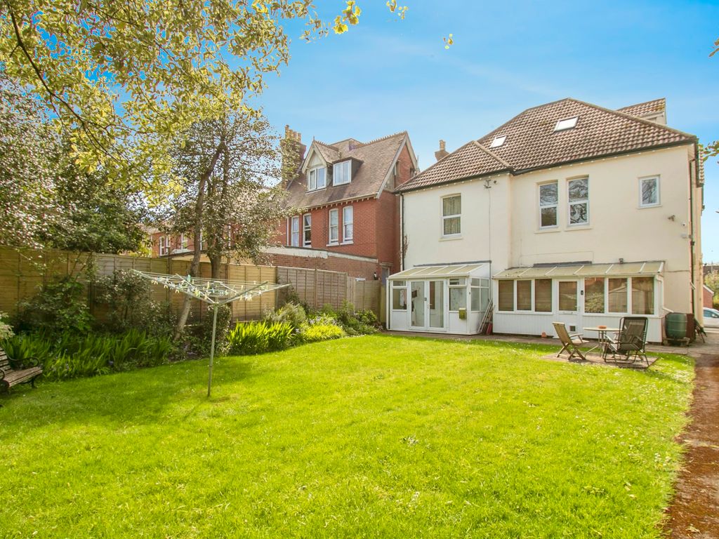 1 bed flat for sale in Glen Road, Bournemouth, Dorset BH5, £175,000