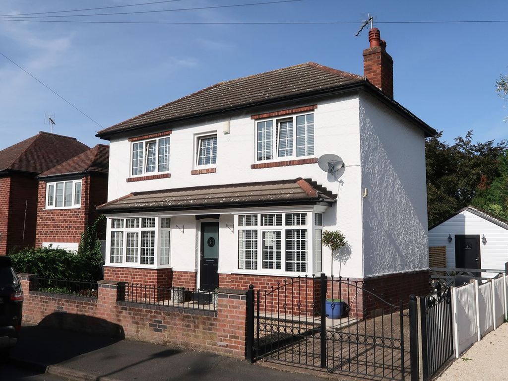 4 bed detached house to rent in Carlton Avenue, Worksop S81, £1,400 pcm