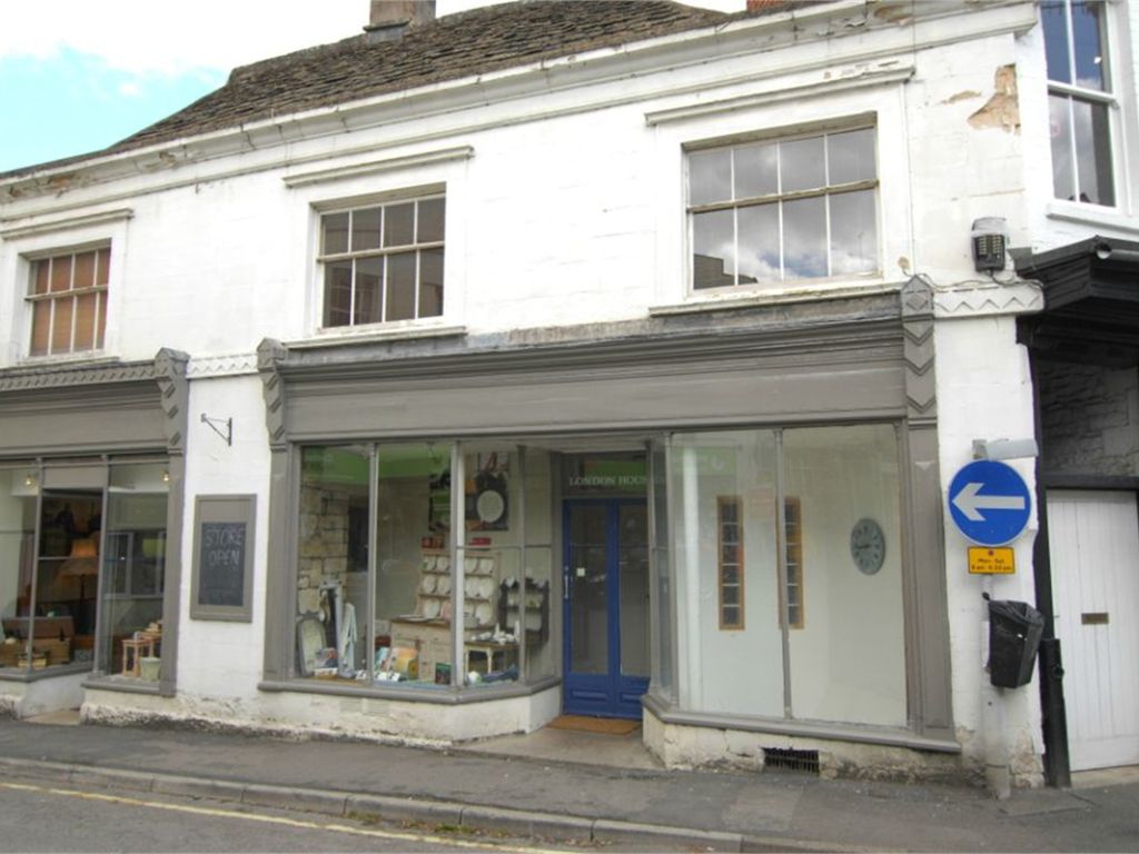 1 bed flat to rent in London House, Market Street, Nailsworth