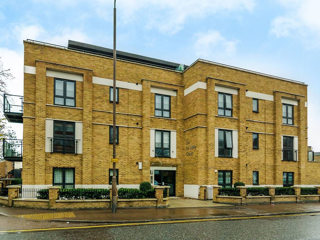 2 bed flat to rent in Stratheden Road, Blackheath, London SE3, £2,200