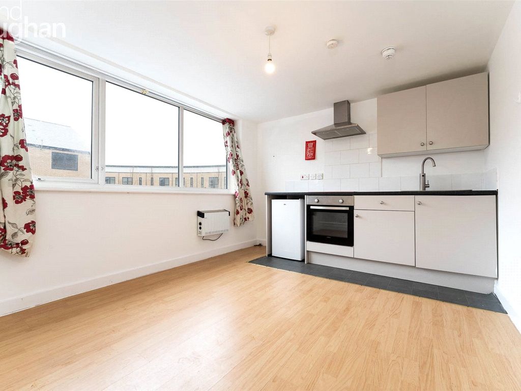 Studio to rent in Railway Road, Newhaven, East Sussex BN9 Zoopla
