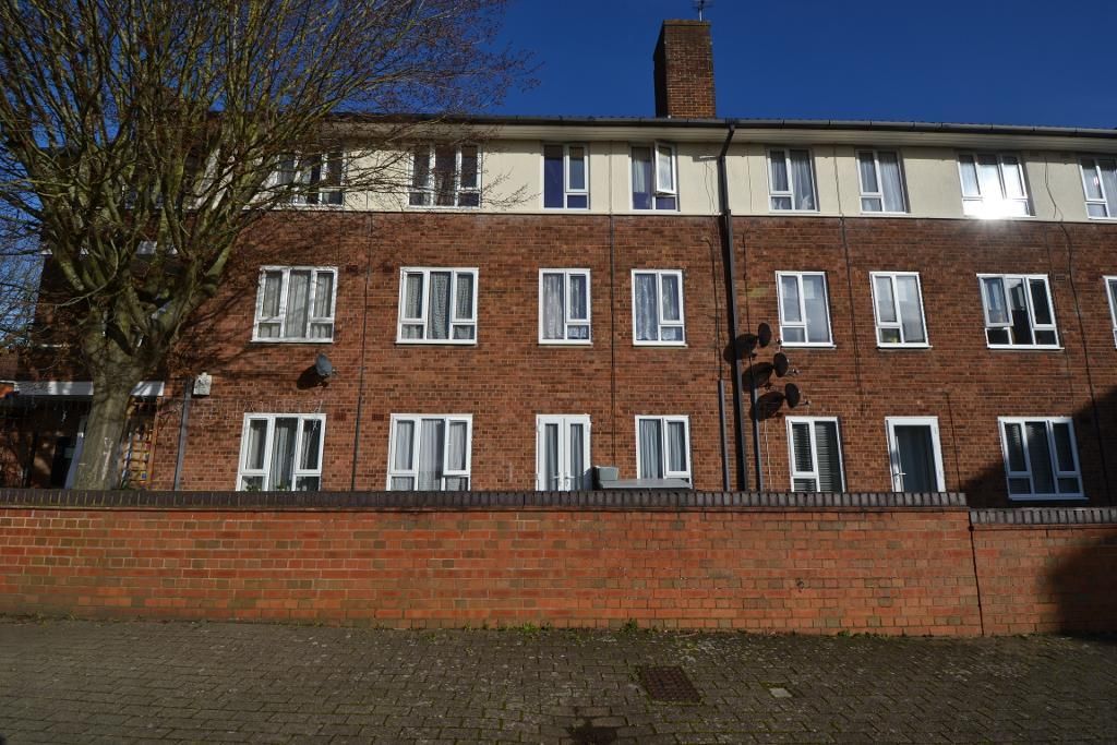 1 bed flat to rent in Corran Way, South Ockendon, Essex RM15 Zoopla