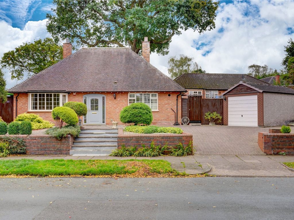 2 bed bungalow for sale in Hay Green Lane, Bournville, Birmingham B30, £495,000 Zoopla