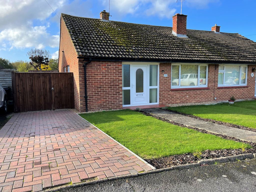 2 bed bungalow for sale in North Court Road, Wingham CT3 Zoopla