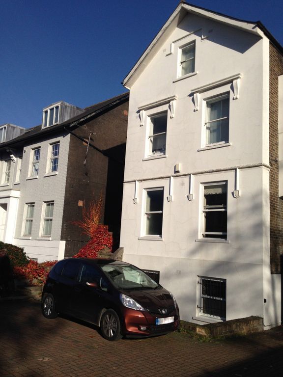 2 bed flat to rent in Lewisham Way, London SE14 Zoopla