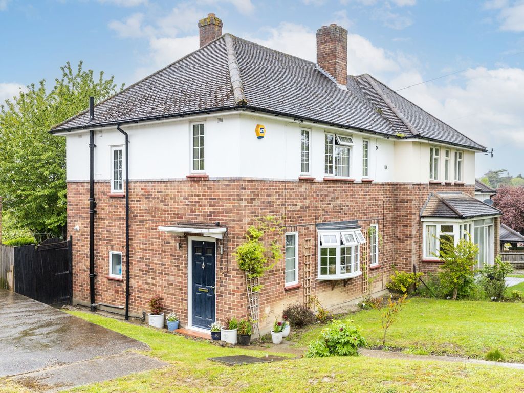 3 bed semidetached house for sale in The Woodfields, South Croydon CR2