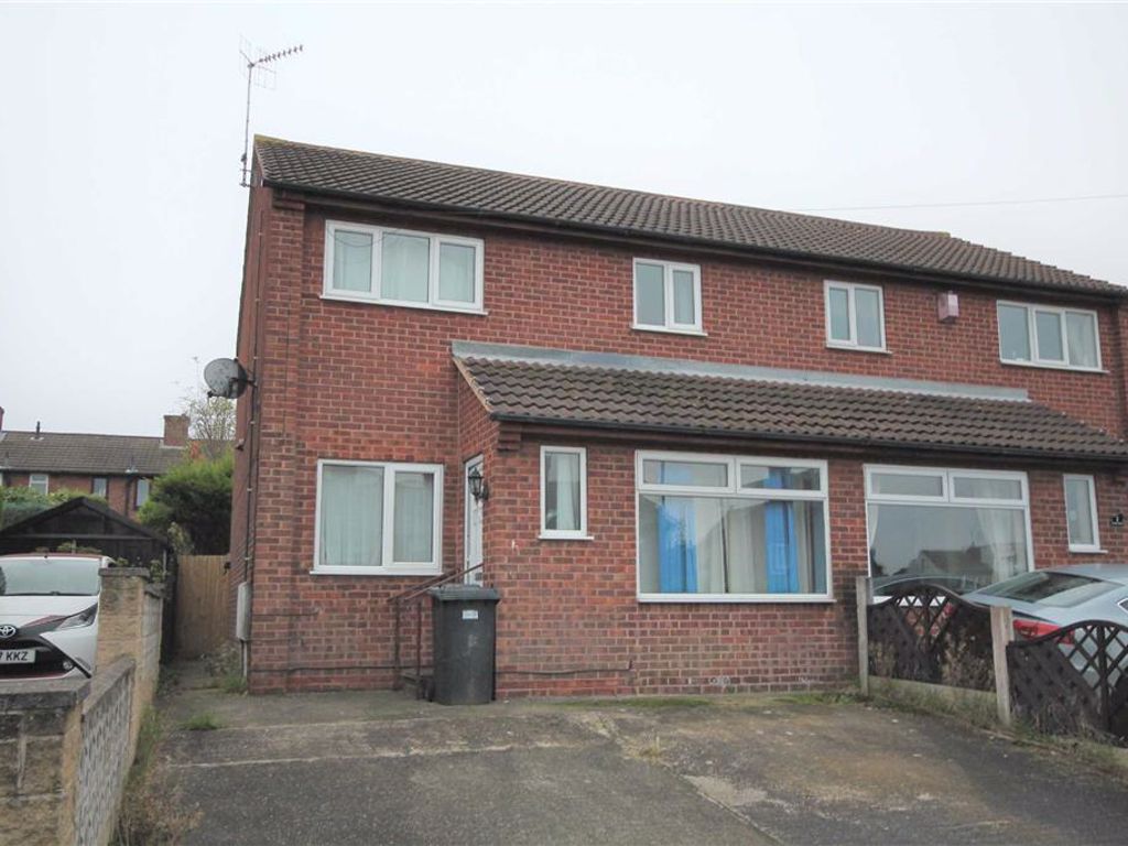 3 bed semidetached house for sale in Street, Brimington