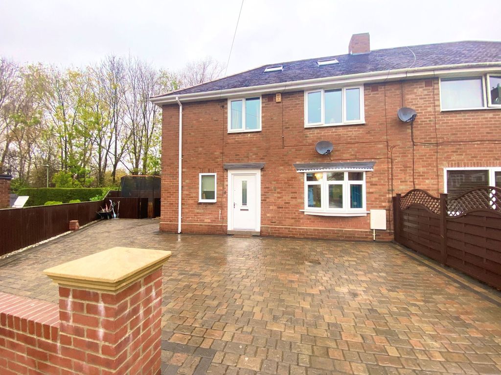 4 bed semidetached house for sale in Elgin Place, Birtley, Chester Le