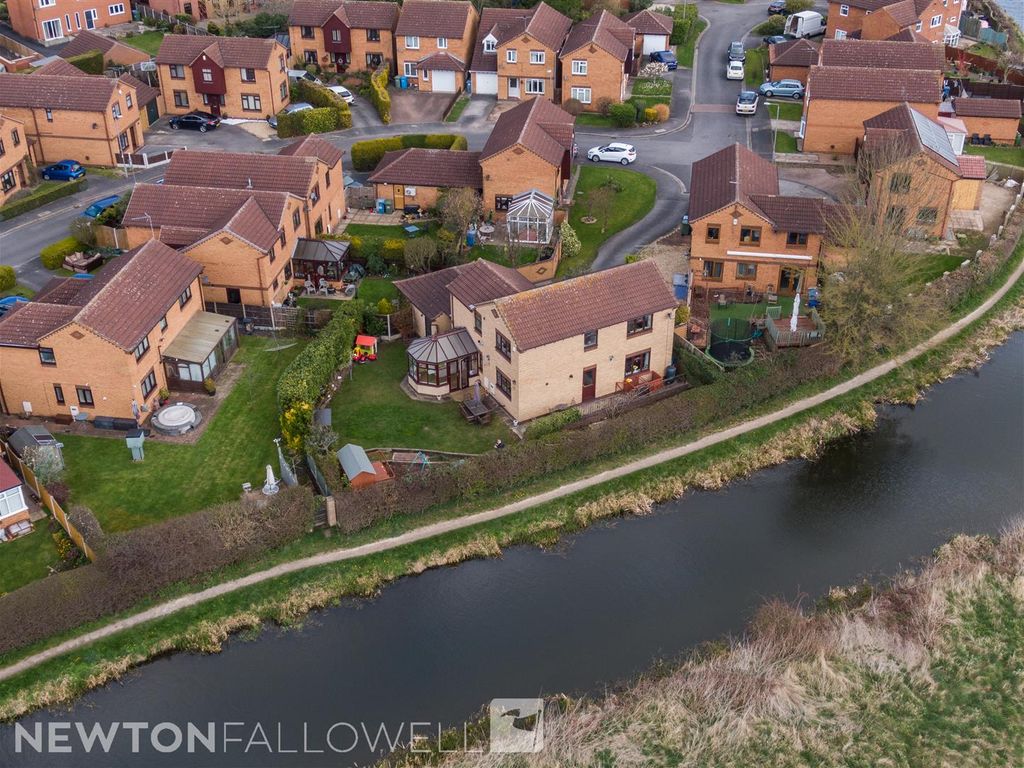 4 bed detached house for sale in Brixworth Way, Retford DN22 Zoopla