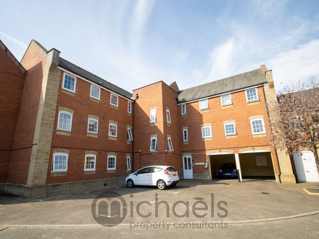 4 bed flat to rent in Maria Court, Hesper Road, Colchester CO2 Zoopla