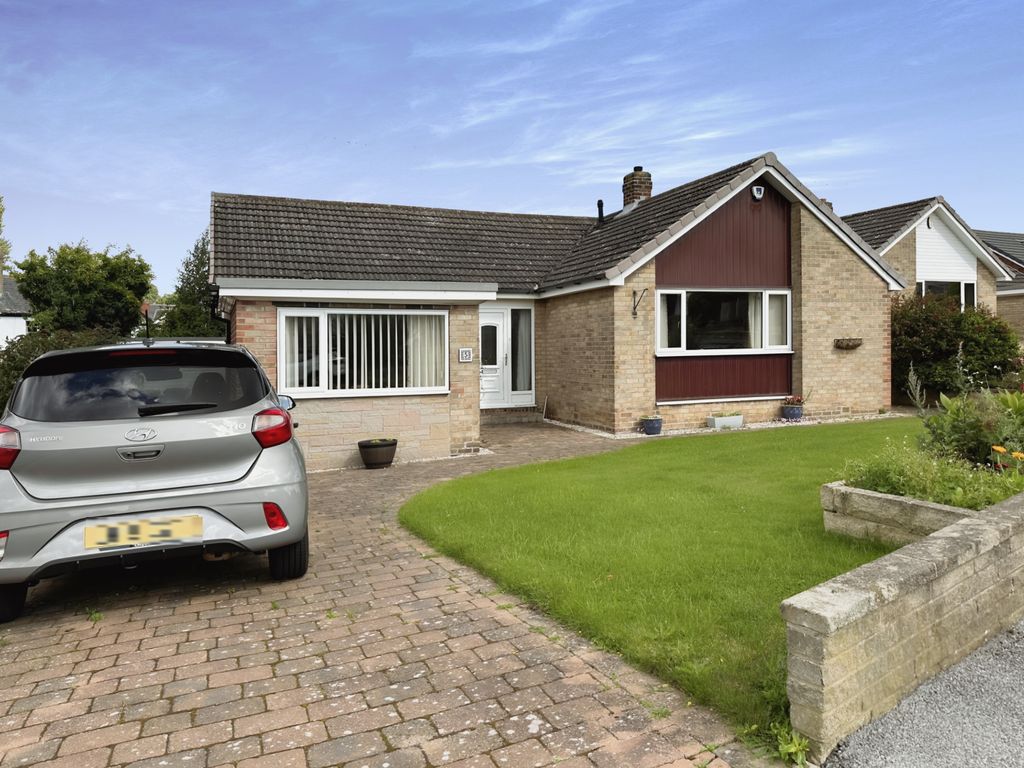 3 bed detached bungalow for sale in Templegate Close, Whitkirk, Leeds