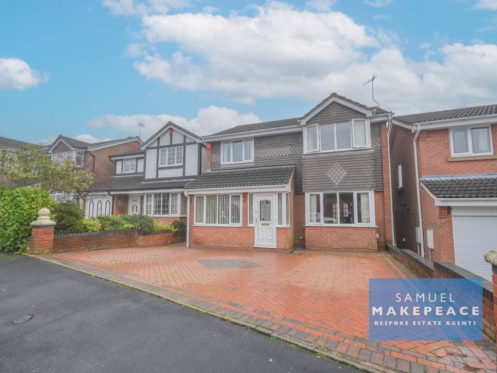 4 bed detached house for sale in Eddisbury Drive, Newcastle