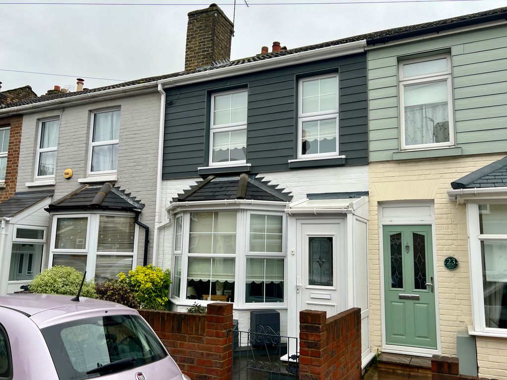 3 bed terraced house for sale in Malling Road, Snodland ME6, £365,000