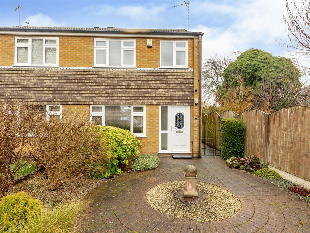 3 bed semi-detached house for sale in roseacre, off queens road, beeston, nottingham ng9