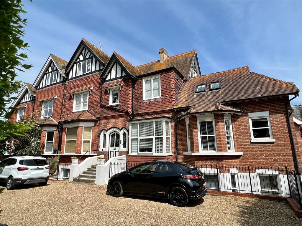 2 bed flat for sale in The Goffs, Eastbourne BN21 Zoopla