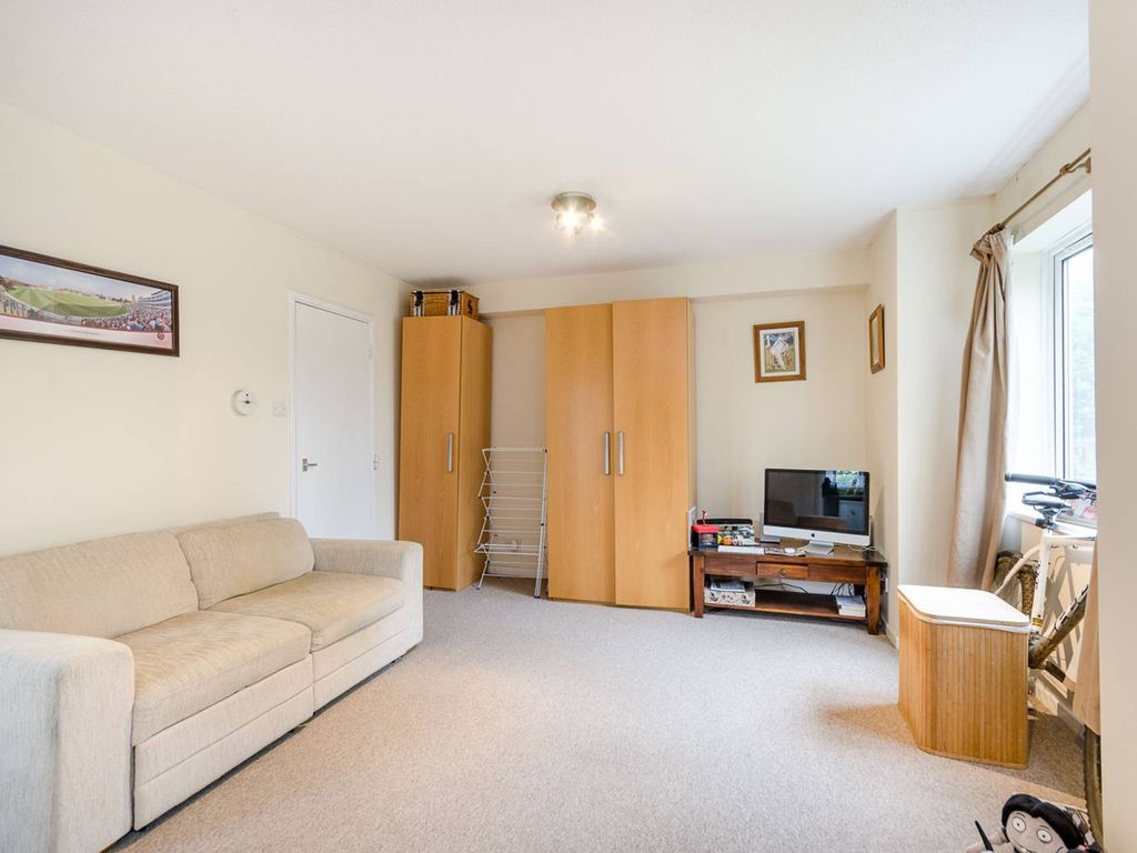 Friars Avenue, Kingston Vale, London SW15  