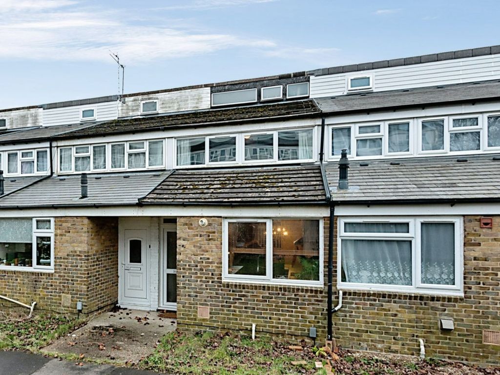 3 bed terraced house for sale in Blackdown Close, Basingstoke RG22 Zoopla