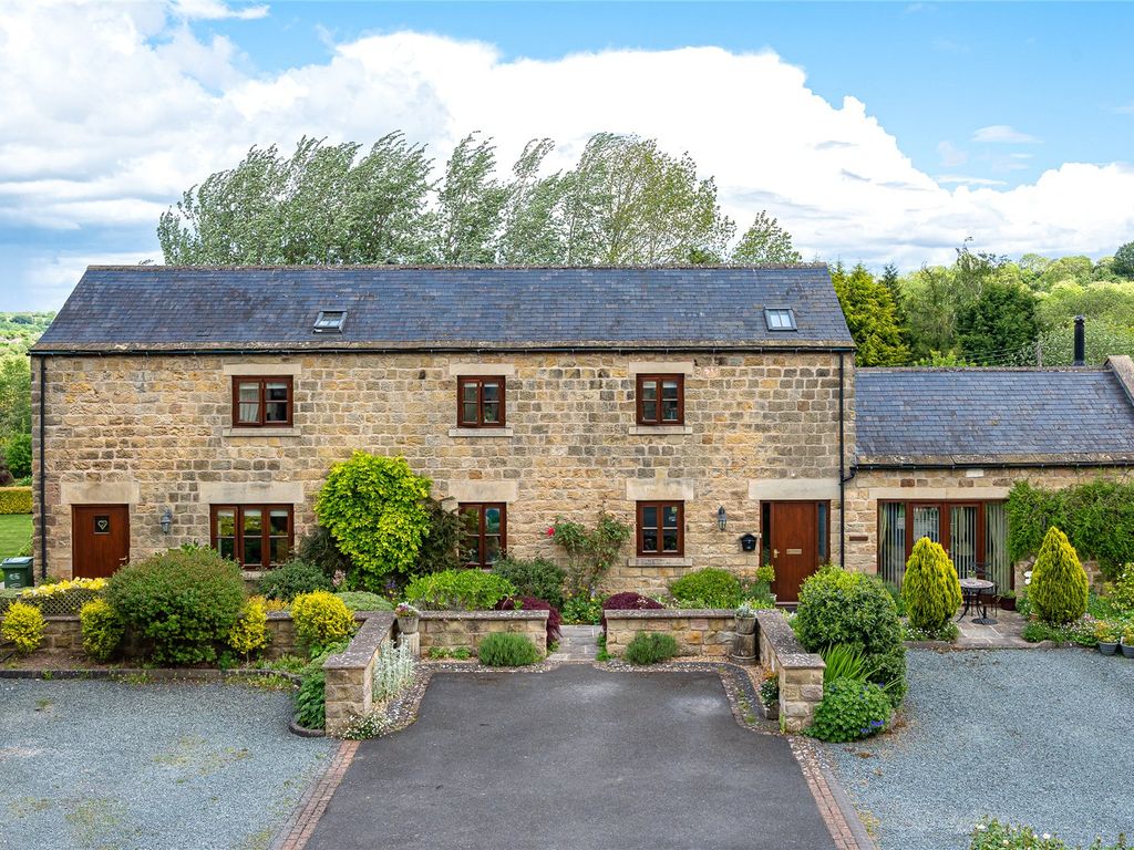 3 bed country house for sale in Scarsdale Ridge, Bardsey LS17, £995,000