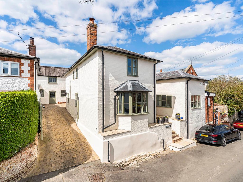 5 bed detached house for sale in High Street, Dinton, Aylesbury HP17