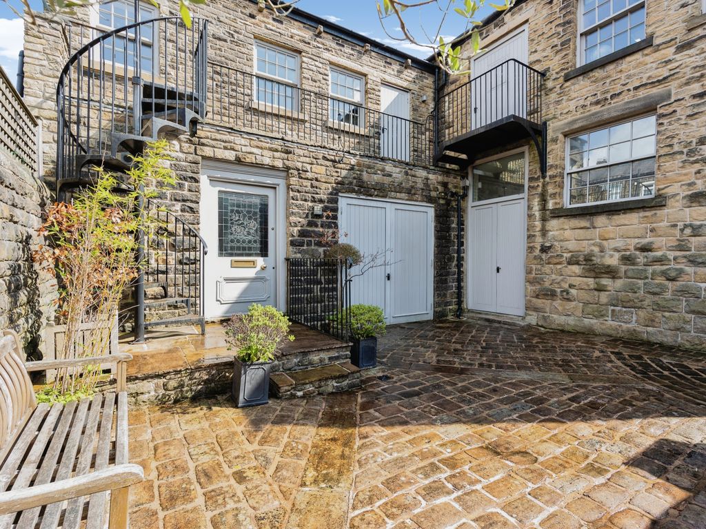 3 bed detached house for sale in Oak Street, Glossop, Derbyshire SK13