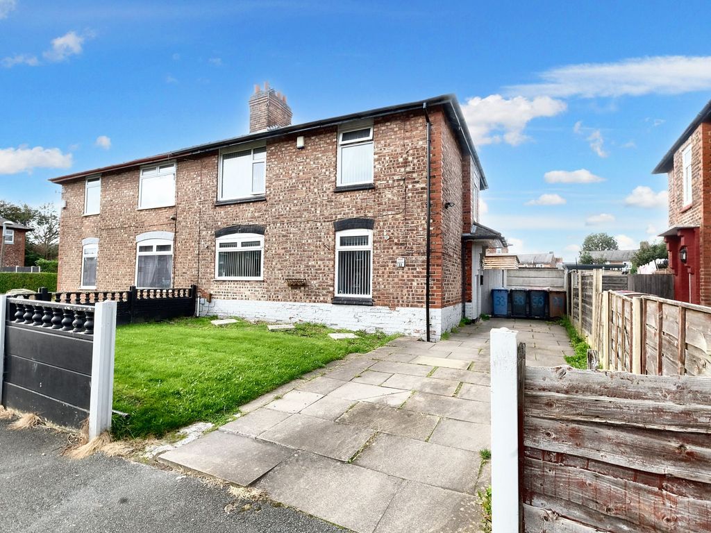 3 bed semidetached house for sale in Westwood Crescent, Eccles M30, £