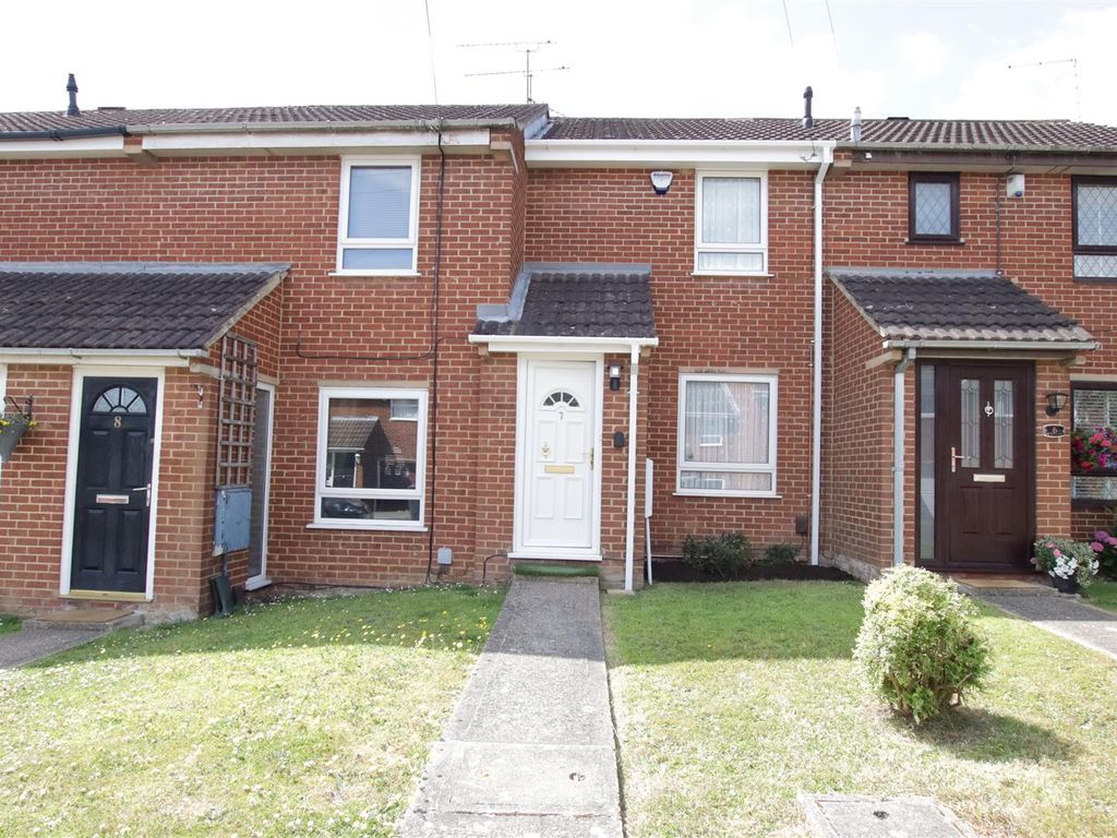 Average Rent Tilehurst 2 bed terraced house to rent in Minton Close, Tilehurst, Reading RG30 ...