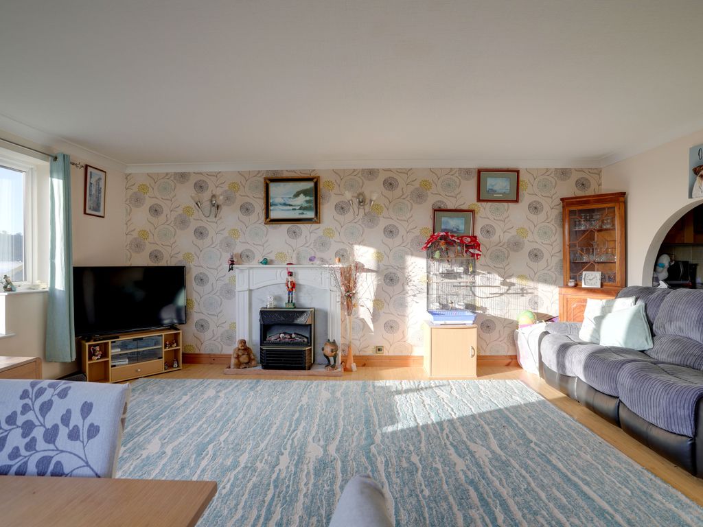 2 bed end terrace house for sale in Westcliff Heights, Parson Street