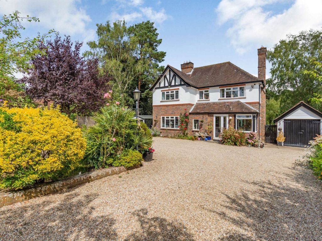 4 bed detached house for sale in Little London Road, Horam, East Sussex